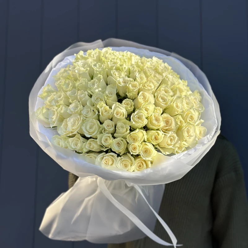 Букет из 101 белой розы (40см)