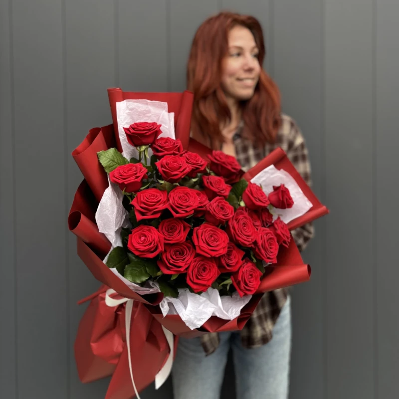 Букет из 25 роз (70см)