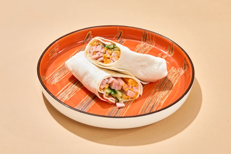 Ролл с ветчиной и сыром 