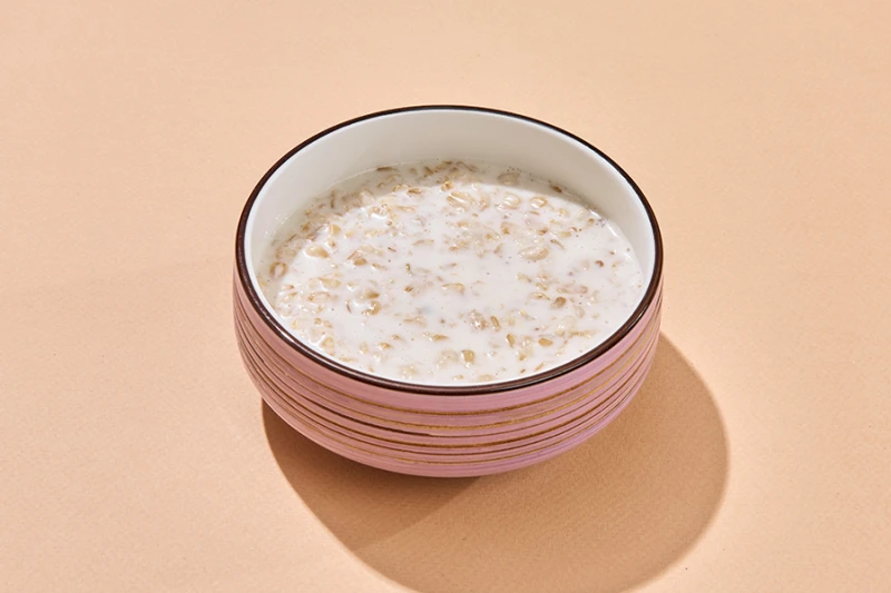 Каша овсяная на кокосовом молоке 