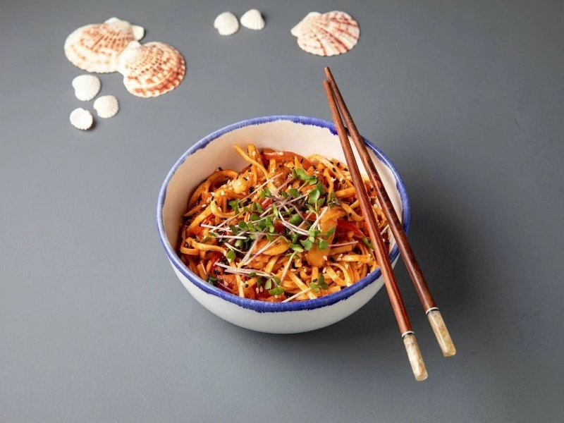 Вок с морепродуктами