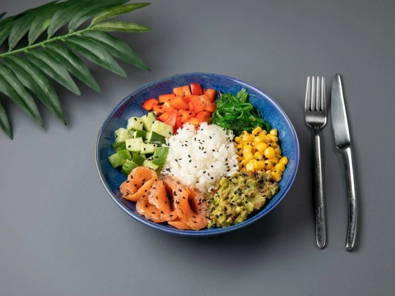 Поке с лососем