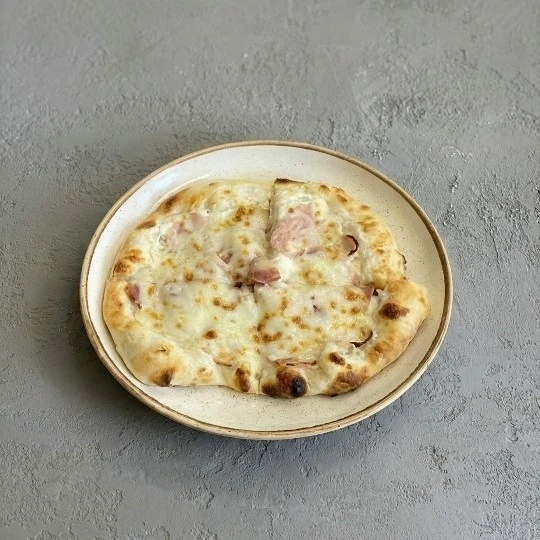 Пицца карбонара 