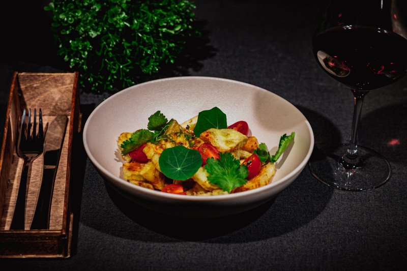 Салат с хрустящими баклажанами