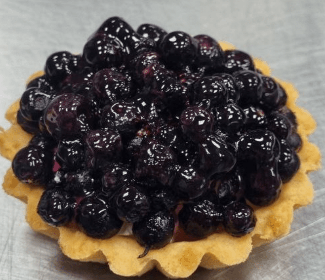 Корзинка с черникой