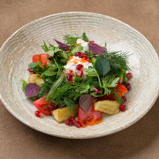 Салат грузинский с моцони