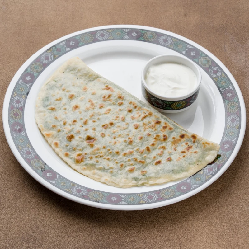 Кыстыбый с зеленью и сыром