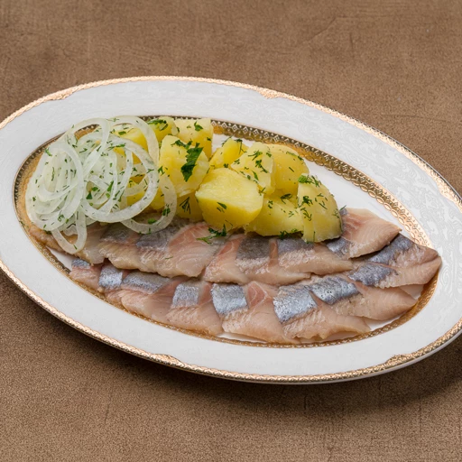 Сельдь с картофелем