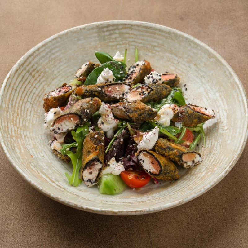 Салат с семгой