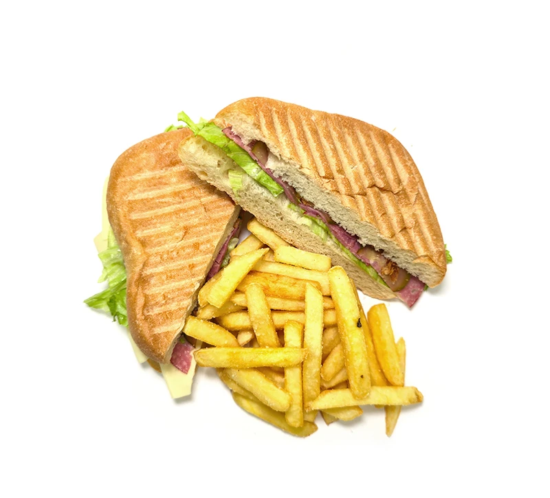 Сэндвич с курицей су-вид и фри