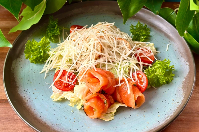 Цезарь с лососем с/с