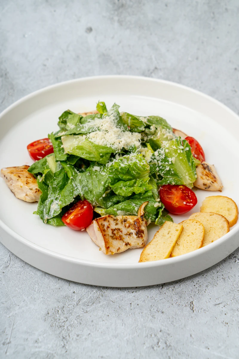 Цезарь с курицей