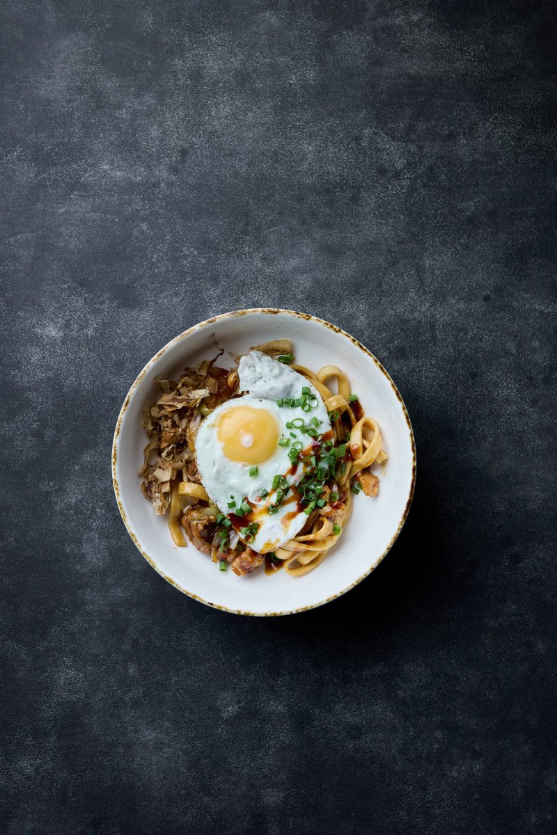 Удон со свининой и капустой по-Окинавски 