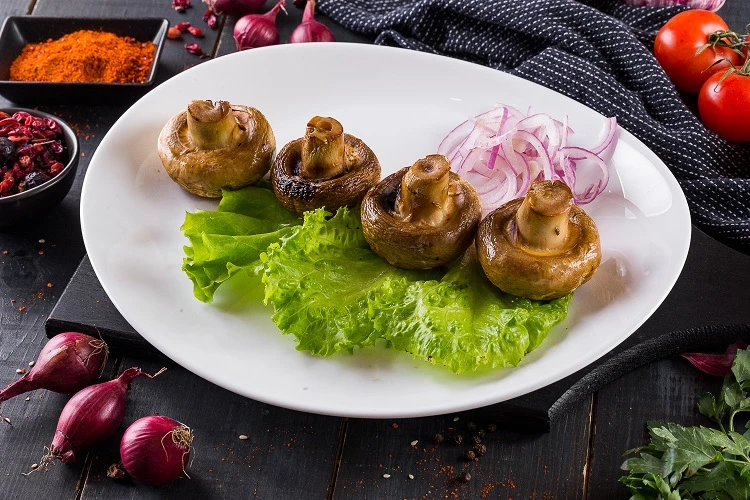 Грибы запеченые на углях