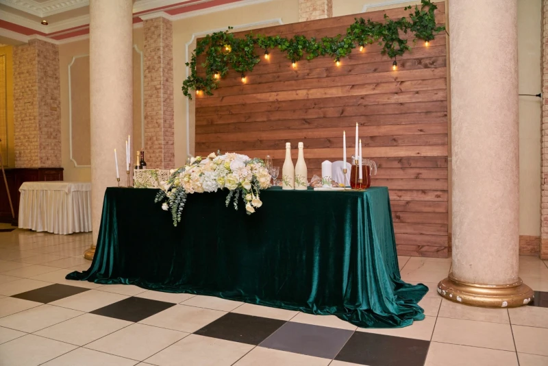 Средний зал