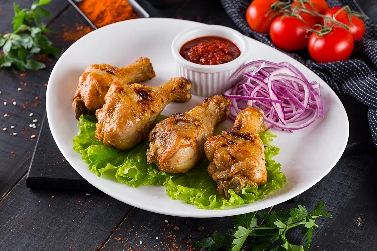 Голень куриная на углях