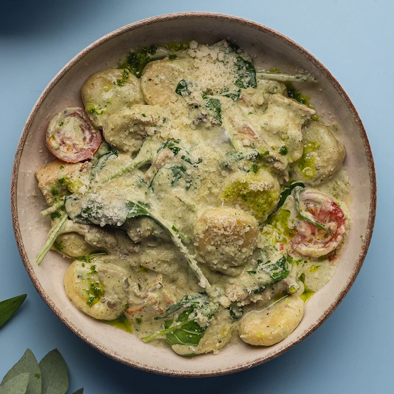 Ньокки с курицей и вешенкой