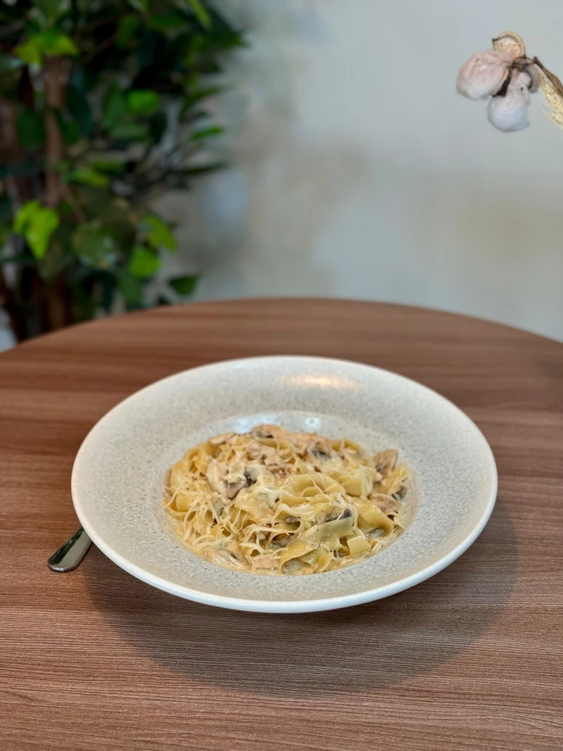 ФЕТУЧИНИ С КУРИЦЕЙ