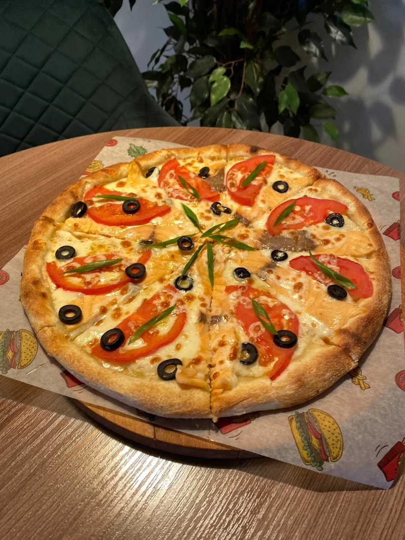 ПИЦЦА С ЛОСОСЕМ