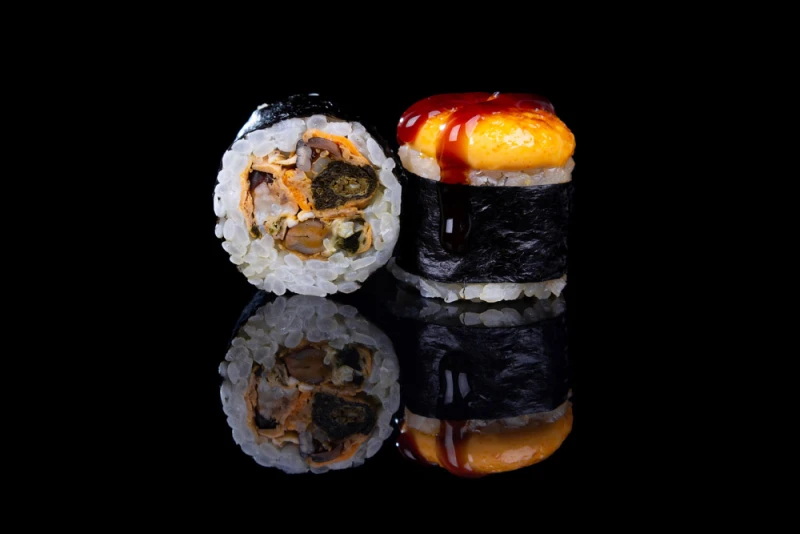 Запеченные мини роллы с мидиями