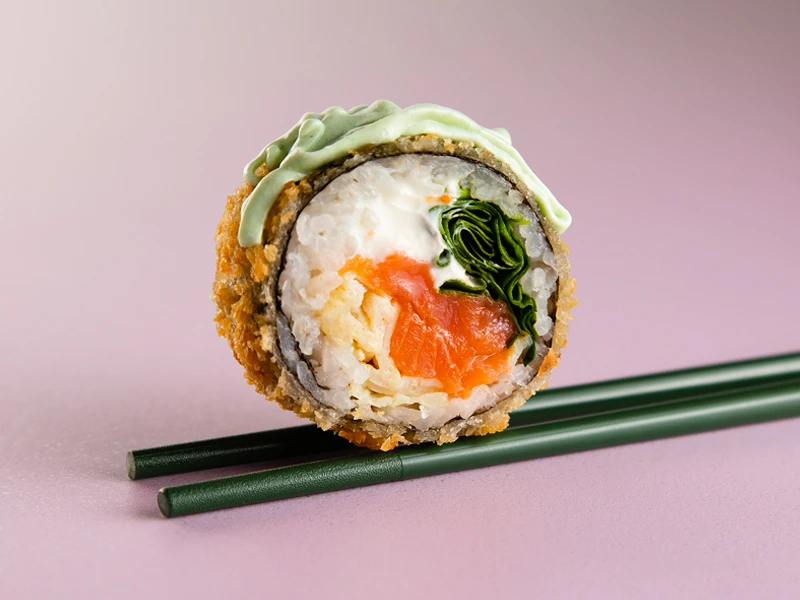 ТЕМПУРА С КОПЧЁНЫМ ЛОСОСЕМ