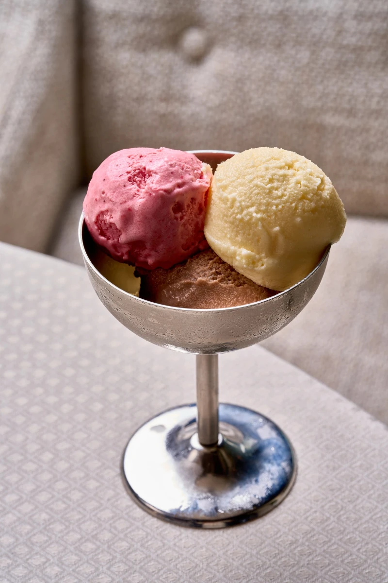 Мороженое ванильное