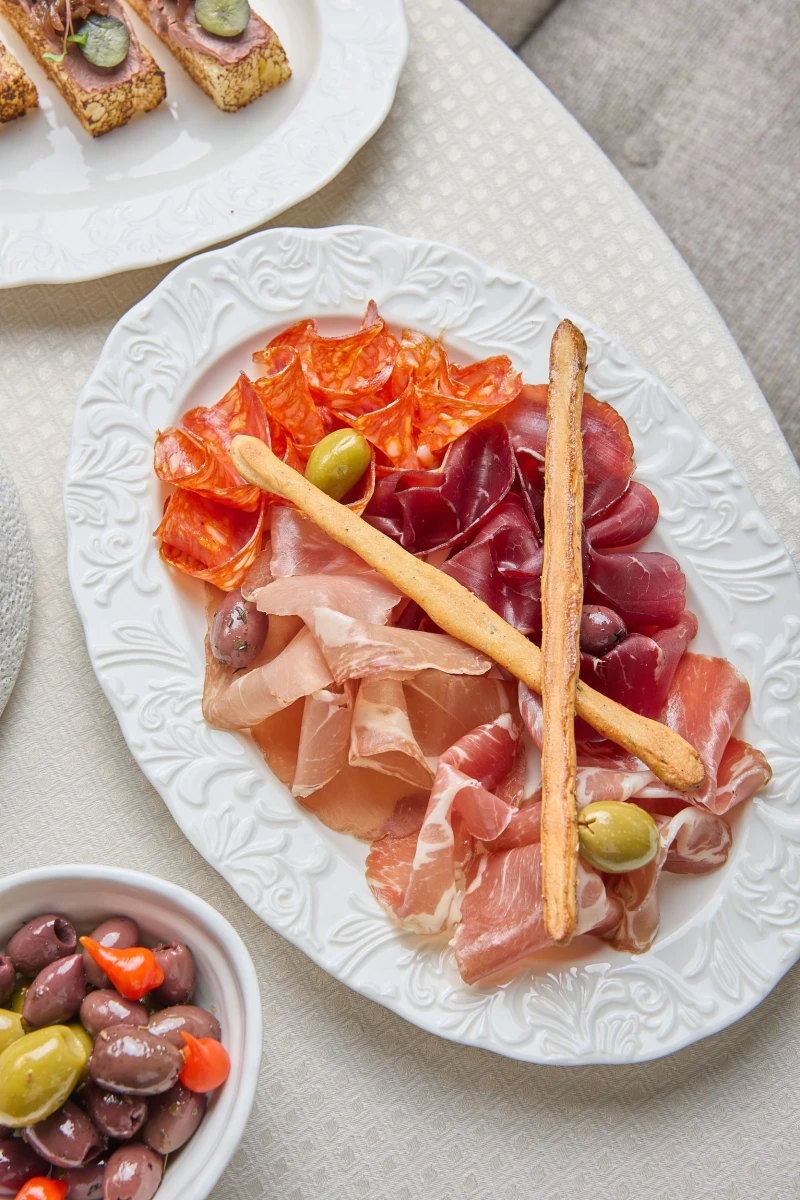 Тарелка сыровяленых