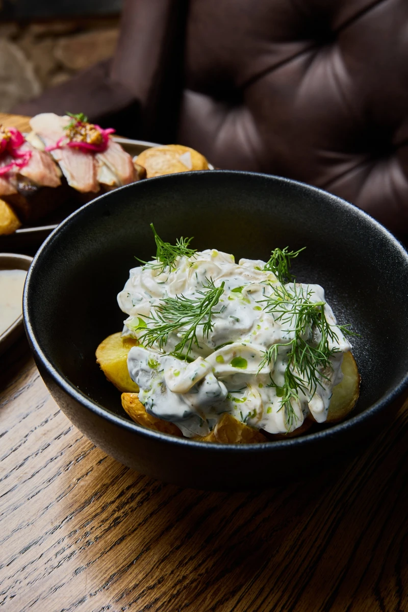 Грузди со сметаной