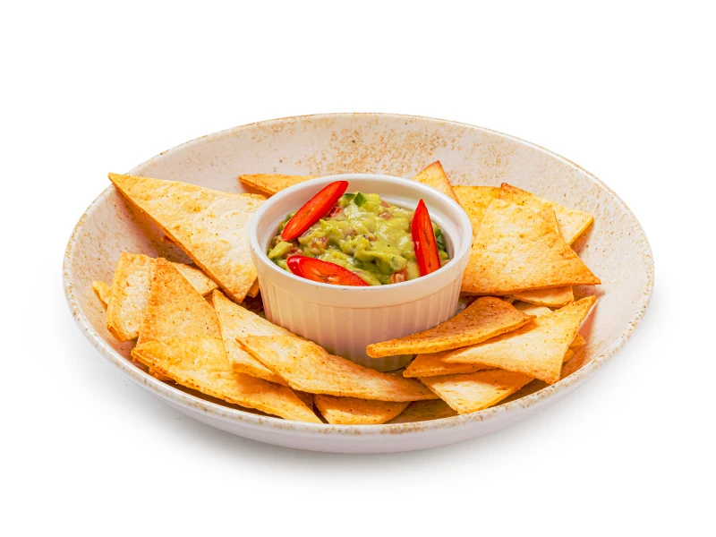 Закуска с гуакамоле и тортильей