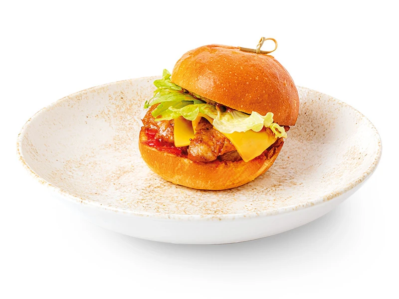 Бургер с куриным бедром