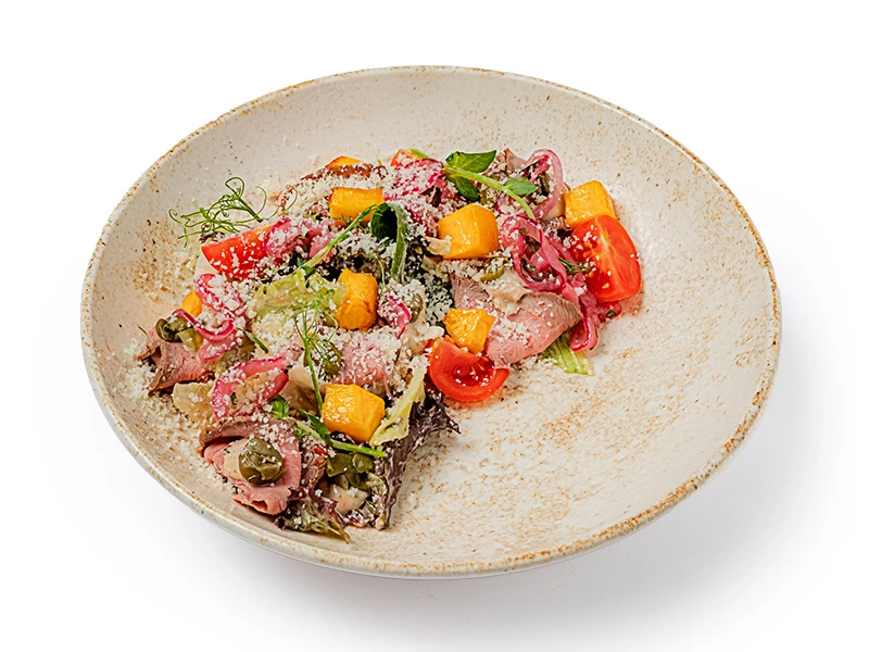 Салат с ростбифом и запеченной тыквой