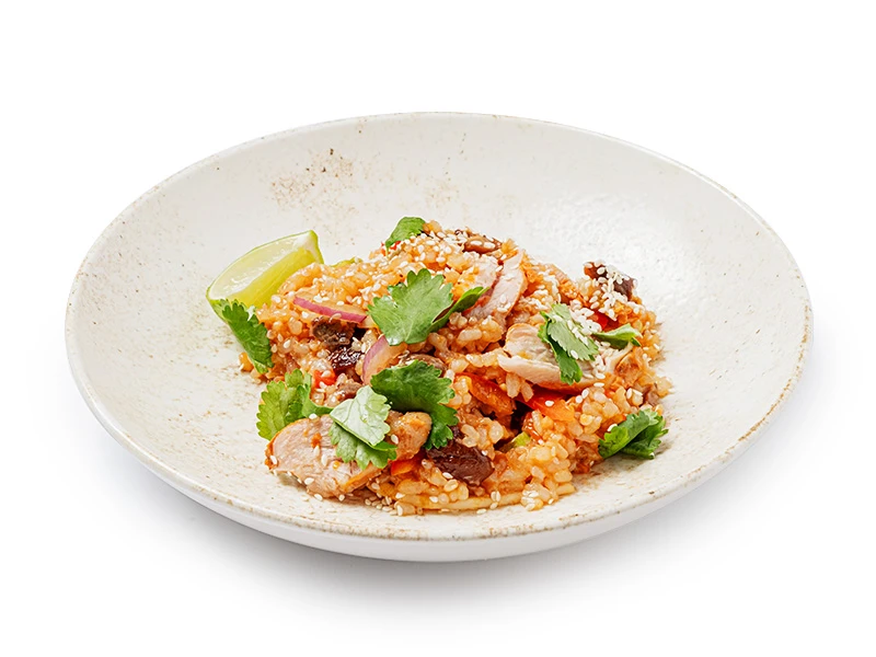 Рис в азиатском стиле с курицей