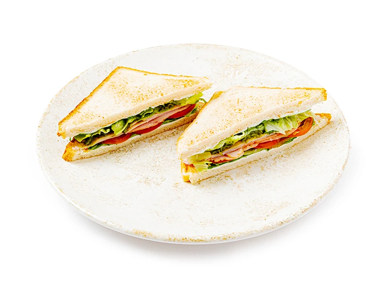 Сэндвич с курицей и соусом Рэнч