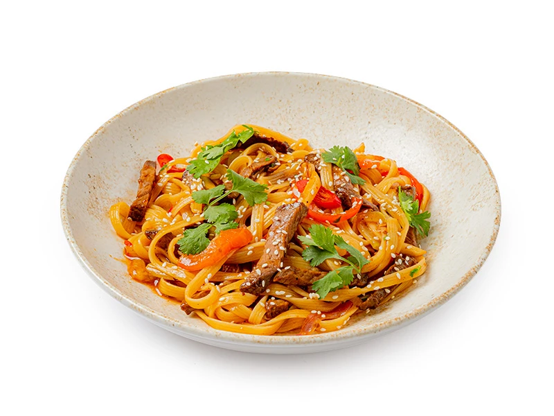Паста с говядиной в азиатском стиле
