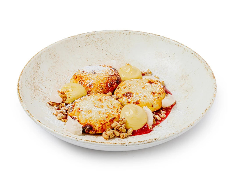 Сырники с творожно-манговым кремом и личи