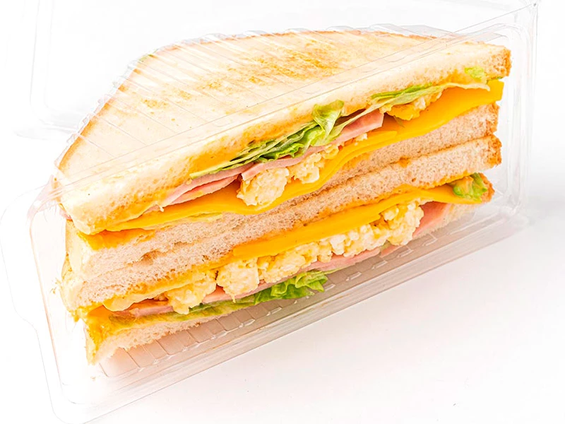 Сэндвич с ветчиной, жареным яйцом и соусом Бургер