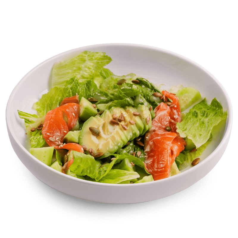 Зеленый салат с форелью