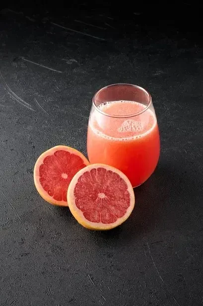 Грейпфруктовый свежевыжатый сок 300мл.