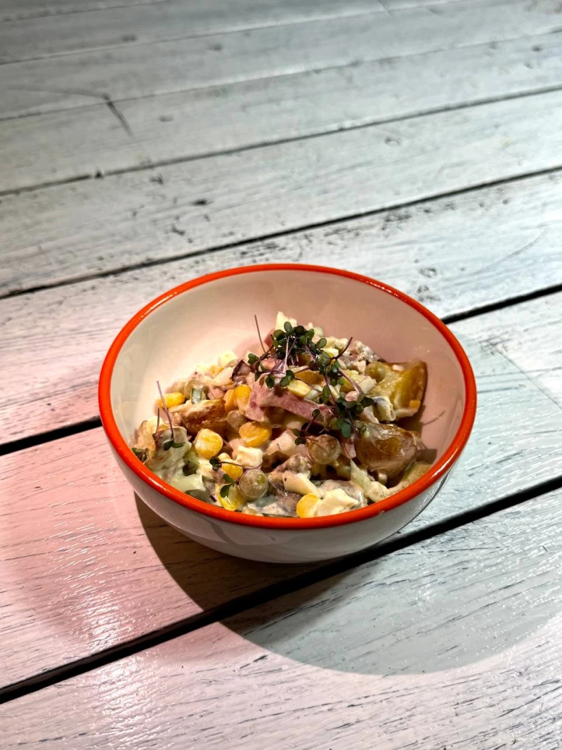 Салат "С копченой шеей"