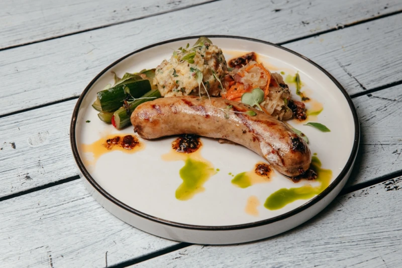 Колбаса свиная с  шукрутом