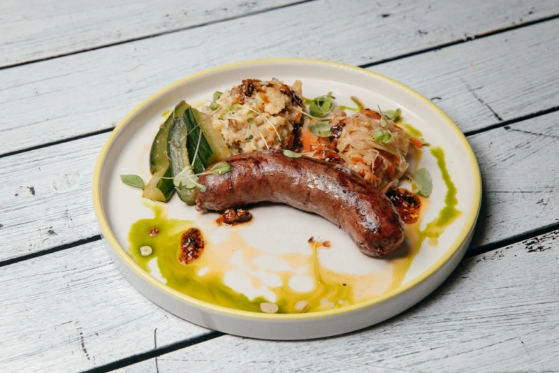 Колбаса говяжья с  шукрутом