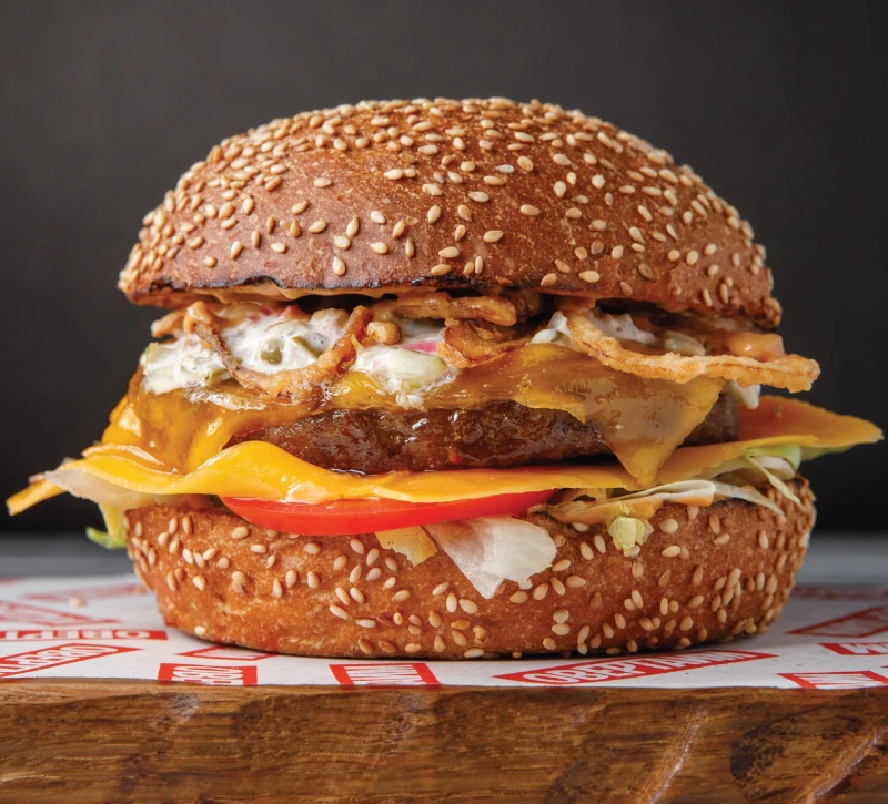 Чизбургер с двойным сыром