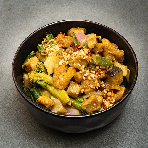 КУРИЦА В ЗЕЛЕНОМ КАРРИ (остро)