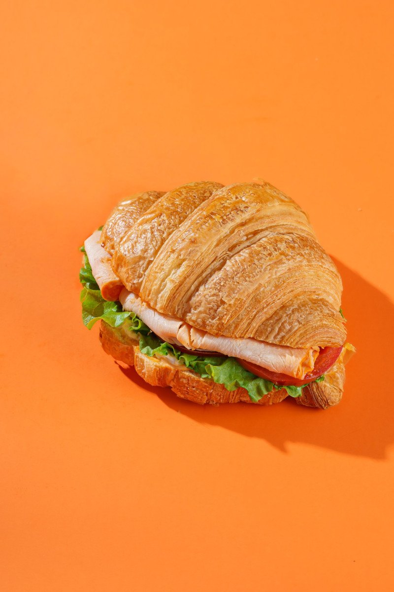 Круассан с курицей