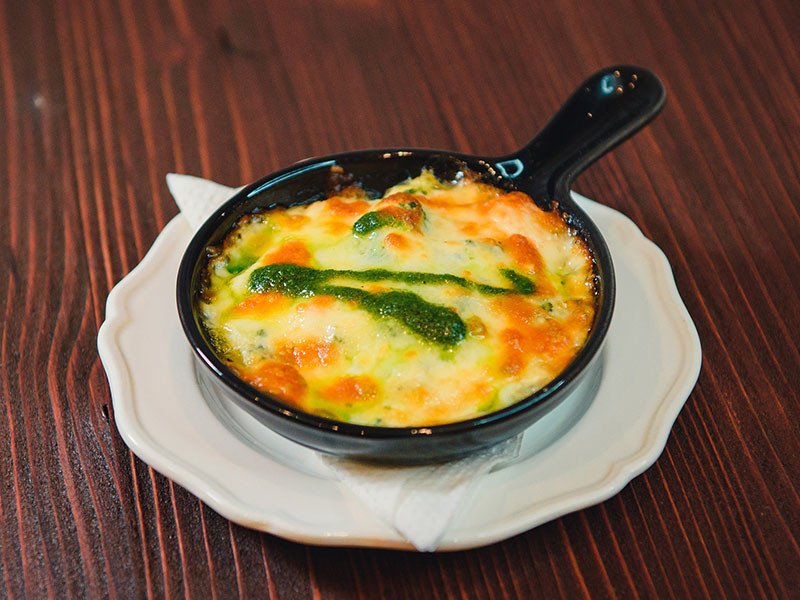 Жюльен с лососем и брокколи