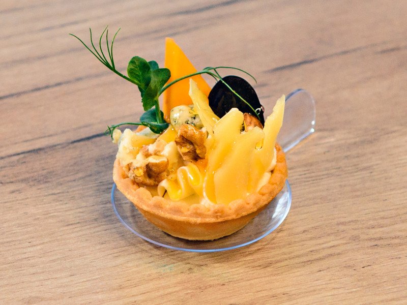 Тарталетка мини-сырное ассорти