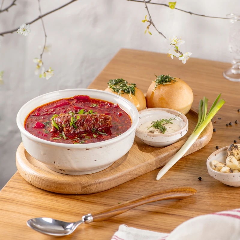 Борщ с томленой говядиной