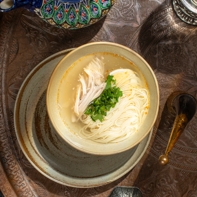 Суп лапша с курицей