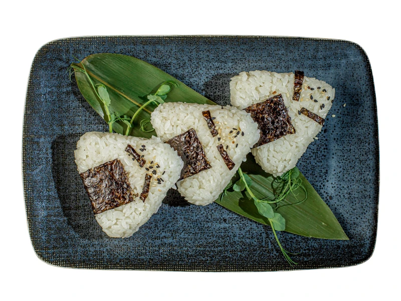 Онигири с Тунцом