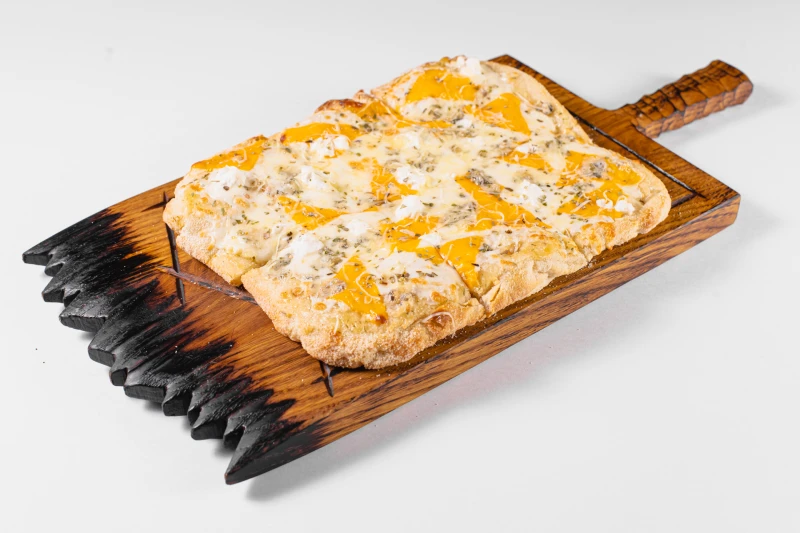 Пицца 5 Сыров